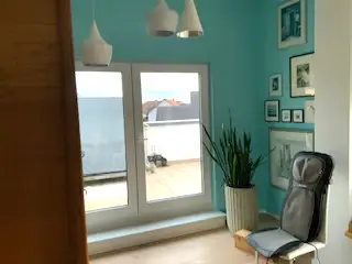 1000063318